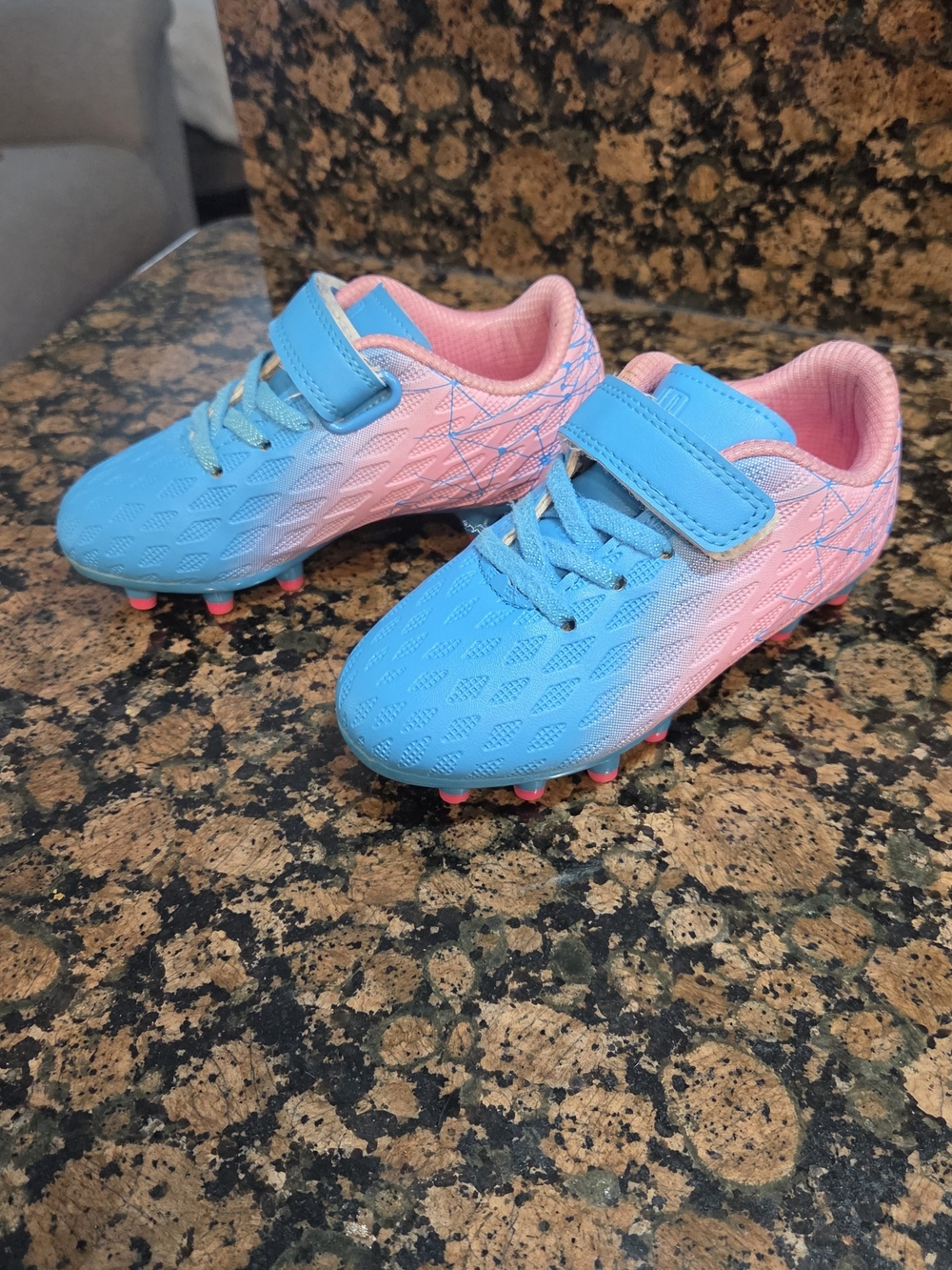 Kids Blue Pink Gradient Cleated Soccer Shoes - Unbranded
